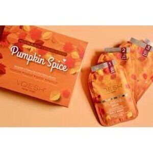 Voesh New In Box Pedi in a Box 2 - 4 Step Kits Pumpkin Spice Exfoliate & Smooth